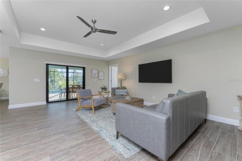 House in Rotonda, Florida 3 bedrooms, 164.44 sq.m. № 1815809 - photo 10