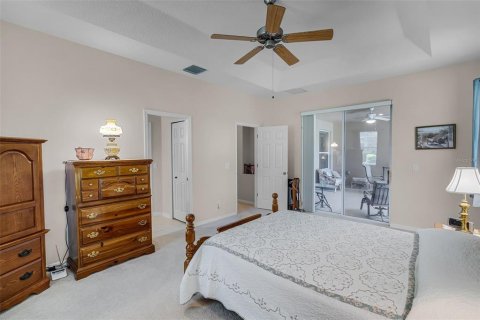House in Apopka, Florida 4 bedrooms, 294.78 sq.m. № 1917716 - photo 18
