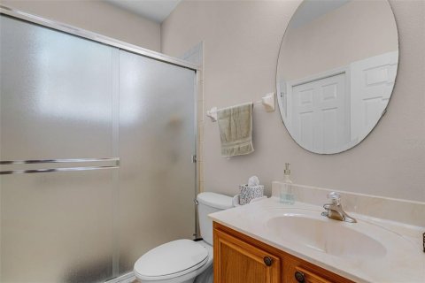 House in Apopka, Florida 4 bedrooms, 294.78 sq.m. № 1917716 - photo 14