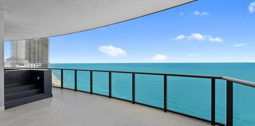 Condo à Sunny Isles Beach, Floride, 4 chambres  № 2002418