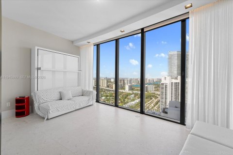 Copropriété à louer à Sunny Isles Beach, Floride: 4 chambres, 294.59 m2 № 2002418 - photo 17
