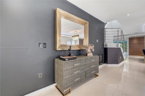 Villa ou maison à louer à Doral, Floride: 4 chambres, 268.02 m2 № 1974406 - photo 6