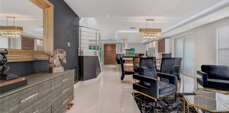 Villa ou maison à Doral, Floride 4 chambres, 268.02 m2 № 1974406