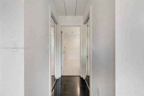 Villa ou maison à louer à Doral, Floride: 4 chambres, 268.02 m2 № 1974406 - photo 30