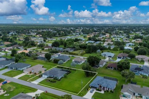 Villa ou maison à vendre à Punta Gorda, Floride: 3 chambres, 189.43 m2 № 1853991 - photo 2