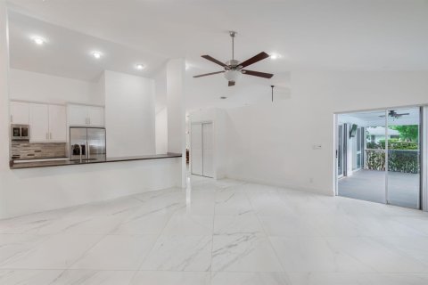 Villa ou maison à vendre à Wellington, Floride: 4 chambres, 229.56 m2 № 2146789 - photo 29