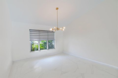 Villa ou maison à vendre à Wellington, Floride: 4 chambres, 229.56 m2 № 2146789 - photo 11