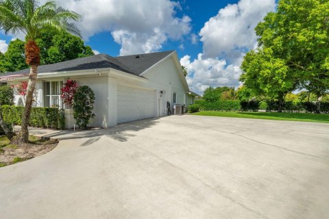 Villa ou maison à vendre à Wellington, Floride: 4 chambres, 229.56 m2 № 2146789 - photo 5