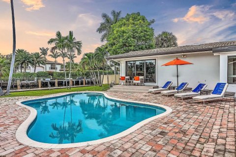 Casa en venta en Hallandale Beach, Florida, 3 dormitorios, 231.51 m2 № 1886658 - foto 18