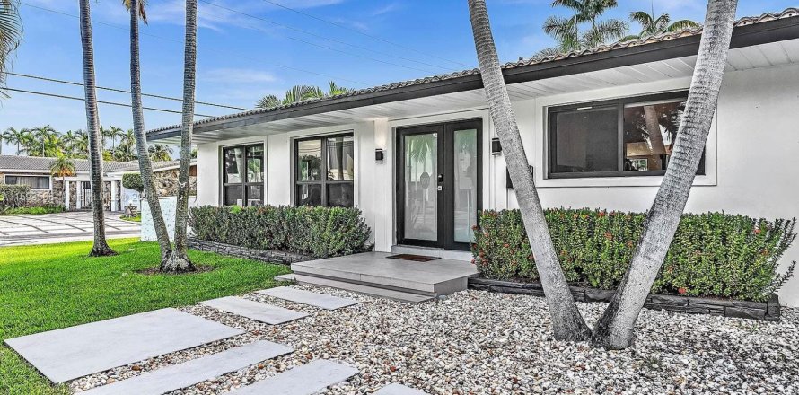 Casa en Hallandale Beach, Florida 3 dormitorios, 231.51 m2 № 1886658