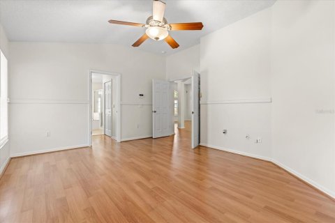 House in Deltona, Florida 3 bedrooms, 177.07 sq.m. № 1836850 - photo 16