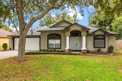 House in Deltona, Florida 3 bedrooms, 177.07 sq.m. № 1836850 - photo 1