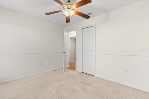 House in Deltona, Florida 3 bedrooms, 177.07 sq.m. № 1836850 - photo 21