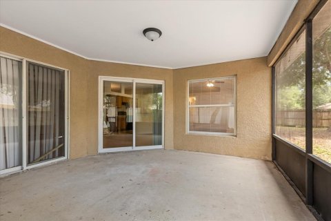 House in Deltona, Florida 3 bedrooms, 177.07 sq.m. № 1836850 - photo 25