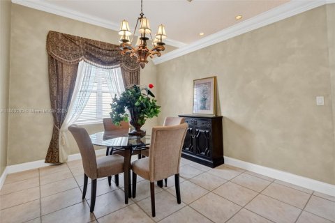 Casa en venta en Pembroke Pines, Florida, 4 dormitorios, 222.22 m2 № 1889625 - foto 8