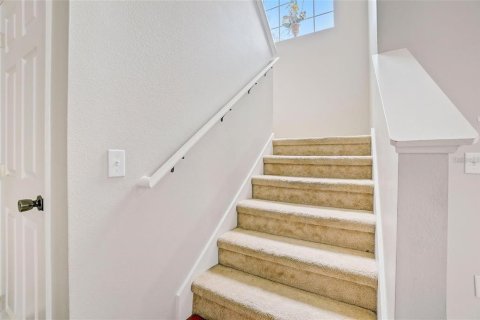 House in Haines City, Florida 4 bedrooms, 152.73 sq.m. № 2379686 - photo 10