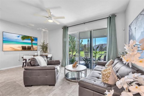Townhouse in Riverview, Florida 3 bedrooms, 130.06 sq.m. № 1792791 - photo 10
