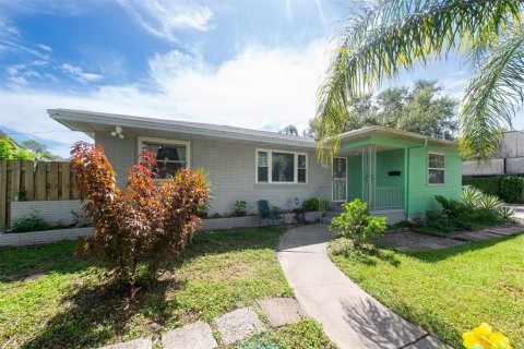 Casa en venta en Saint Petersburg, Florida, 2 dormitorios, 122.26 m2 № 1914681 - foto 2