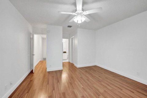 Adosado en venta en Coral Springs, Florida, 2 dormitorios, 118.91 m2 № 2192109 - foto 24