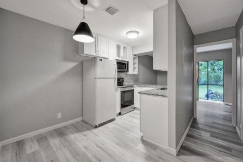 Adosado en venta en Coral Springs, Florida, 2 dormitorios, 118.91 m2 № 2192109 - foto 12