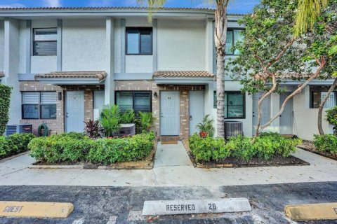 Adosado en Coral Springs, Florida 2 dormitorios, 118.91 m2 № 2192109