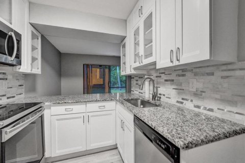 Adosado en venta en Coral Springs, Florida, 2 dormitorios, 118.91 m2 № 2192109 - foto 6