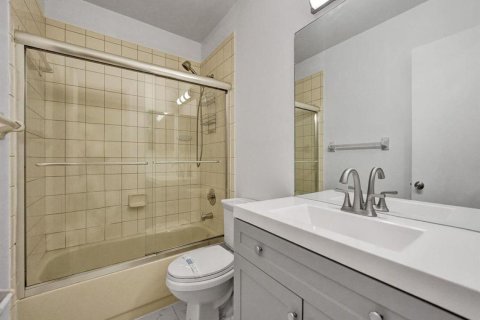 Adosado en venta en Coral Springs, Florida, 2 dormitorios, 118.91 m2 № 2192109 - foto 19
