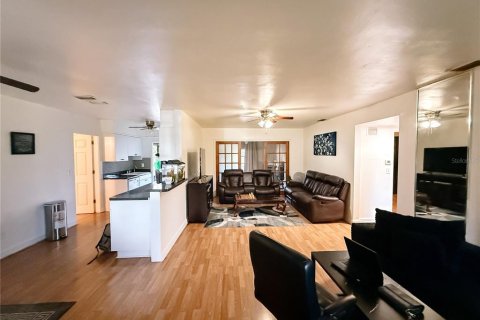 Villa ou maison à vendre à Saint Petersburg, Floride: 3 chambres, 122.45 m2 № 2431858 - photo 3