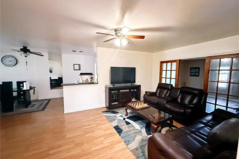 Villa ou maison à vendre à Saint Petersburg, Floride: 3 chambres, 122.45 m2 № 2431858 - photo 6