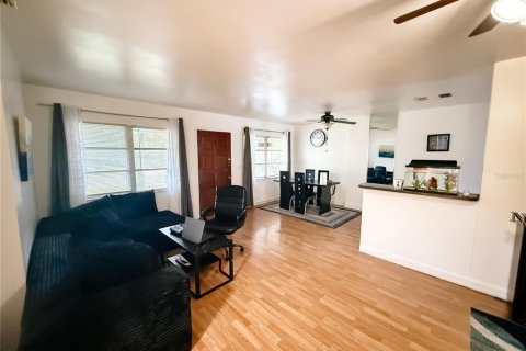 Villa ou maison à vendre à Saint Petersburg, Floride: 3 chambres, 122.45 m2 № 2431858 - photo 5