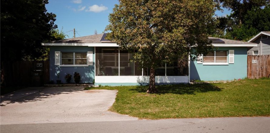 Villa ou maison à Saint Petersburg, Floride 3 chambres, 122.45 m2 № 2431858