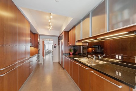 Condo in Hollywood, Florida, 3 bedrooms  № 1762567 - photo 15