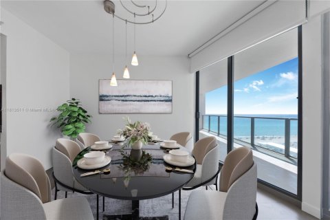 Condo in Hollywood, Florida, 3 bedrooms  № 1762567 - photo 17