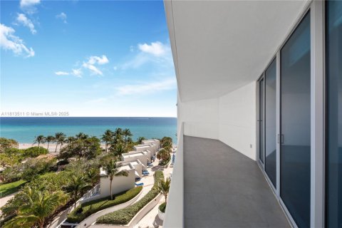 Condo in Hollywood, Florida, 3 bedrooms  № 1762567 - photo 25