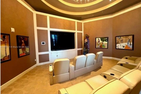 Condo in Hollywood, Florida, 3 bedrooms  № 1762567 - photo 29
