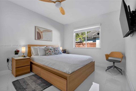 Купить виллу или дом в Пемброк-Пайнс, Флорида 3 спальни, 126.81м2, № 2026302 - фото 21