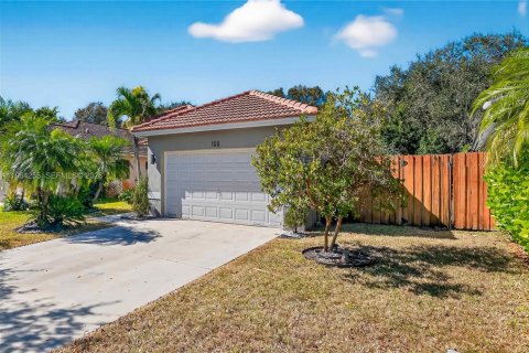 Купить виллу или дом в Пемброк-Пайнс, Флорида 3 спальни, 126.81м2, № 2026302 - фото 3