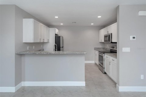 Immobilier commercial à vendre à Port Charlotte, Floride: 234.67 m2 № 1570643 - photo 16