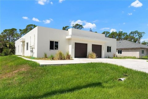 Immobilier commercial à vendre à Port Charlotte, Floride: 234.67 m2 № 1570643 - photo 3