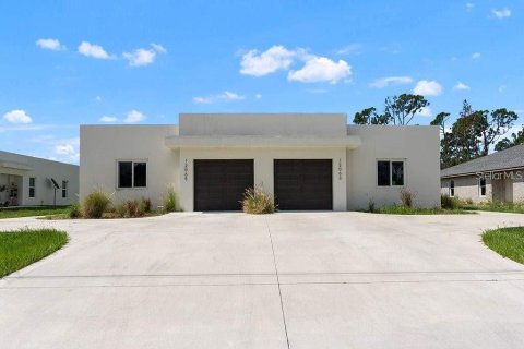 Immobilier commercial à vendre à Port Charlotte, Floride: 234.67 m2 № 1570643 - photo 4