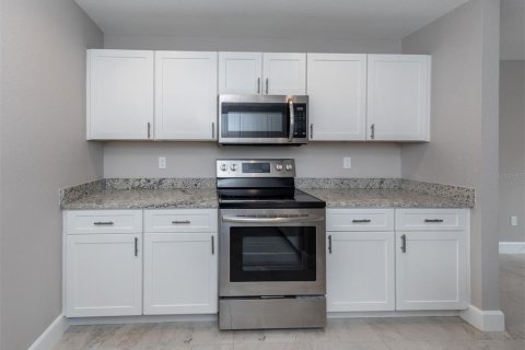 Immobilier commercial à vendre à Port Charlotte, Floride: 234.67 m2 № 1570643 - photo 21