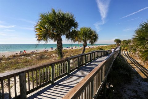 Immobilier commercial à vendre à Port Charlotte, Floride: 234.67 m2 № 1570643 - photo 26