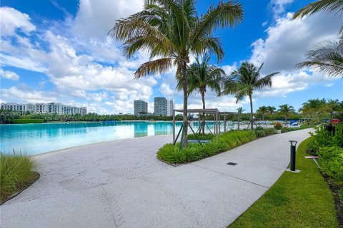 Copropriété à louer à North Miami Beach, Floride: 2 chambres, 146.04 m2 № 2387845 - photo 11