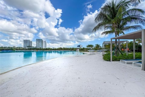 Copropriété à louer à North Miami Beach, Floride: 2 chambres, 146.04 m2 № 2387845 - photo 10