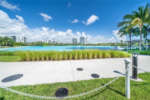 Copropriété à louer à North Miami Beach, Floride: 2 chambres, 146.04 m2 № 2387845 - photo 14