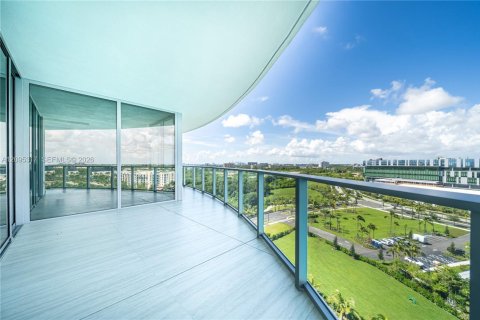 Copropriété à louer à North Miami Beach, Floride: 2 chambres, 146.04 m2 № 2387845 - photo 20