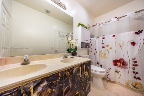 House in Homestead, Florida 5 bedrooms, 237.09 sq.m. № 1889407 - photo 30