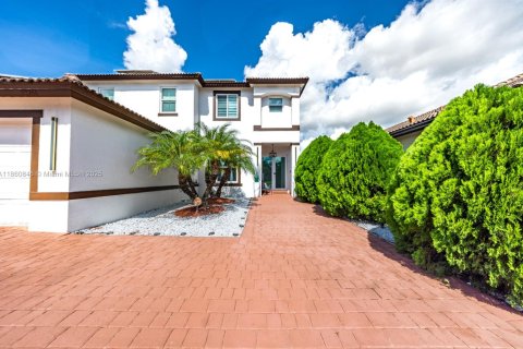 House in Homestead, Florida 5 bedrooms, 237.09 sq.m. № 1889407 - photo 9