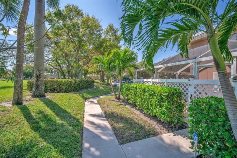 Townhouse in West Palm Beach, Florida 2 bedrooms, 125.42 sq.m. № 1994919 - photo 7