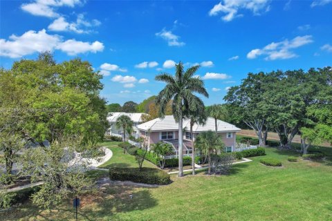 Townhouse in West Palm Beach, Florida 2 bedrooms, 125.42 sq.m. № 1994919 - photo 5